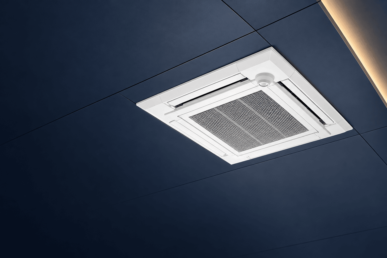 Mantenimiento de aire acondicionado en San Blas-Canillejas, Madrid — Detalle inferior de un cassette integrado en techo, guía de mantenimiento en San Blas-Canillejas — Mitsutec